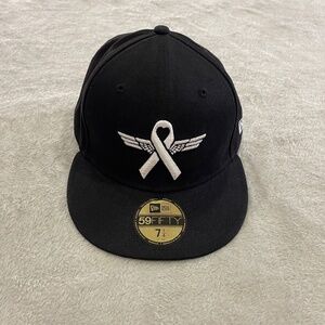 New Era 59Fifty Black Fitted Hat Size 7.25